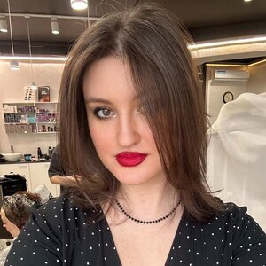 Яна Пакулева