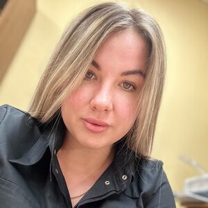 Светлана Захарова