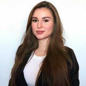 Диана Тихомирова