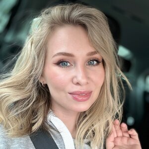Елена Романова