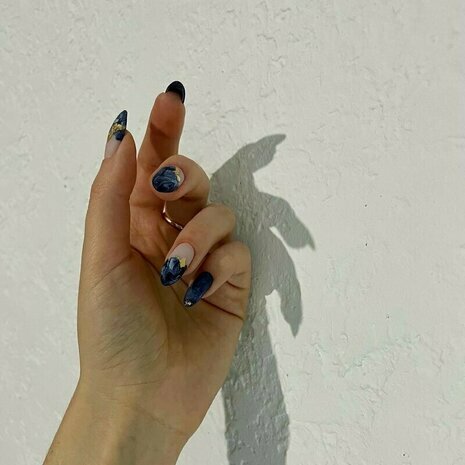 thumb